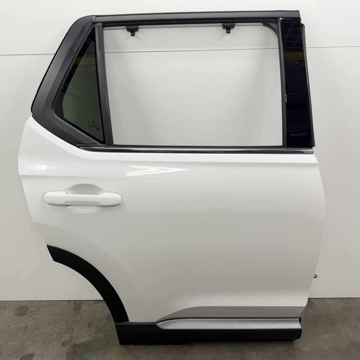 2023-2025 Honda Pilot Touring True Right Rear Door Shell Complete Platinum White OEM