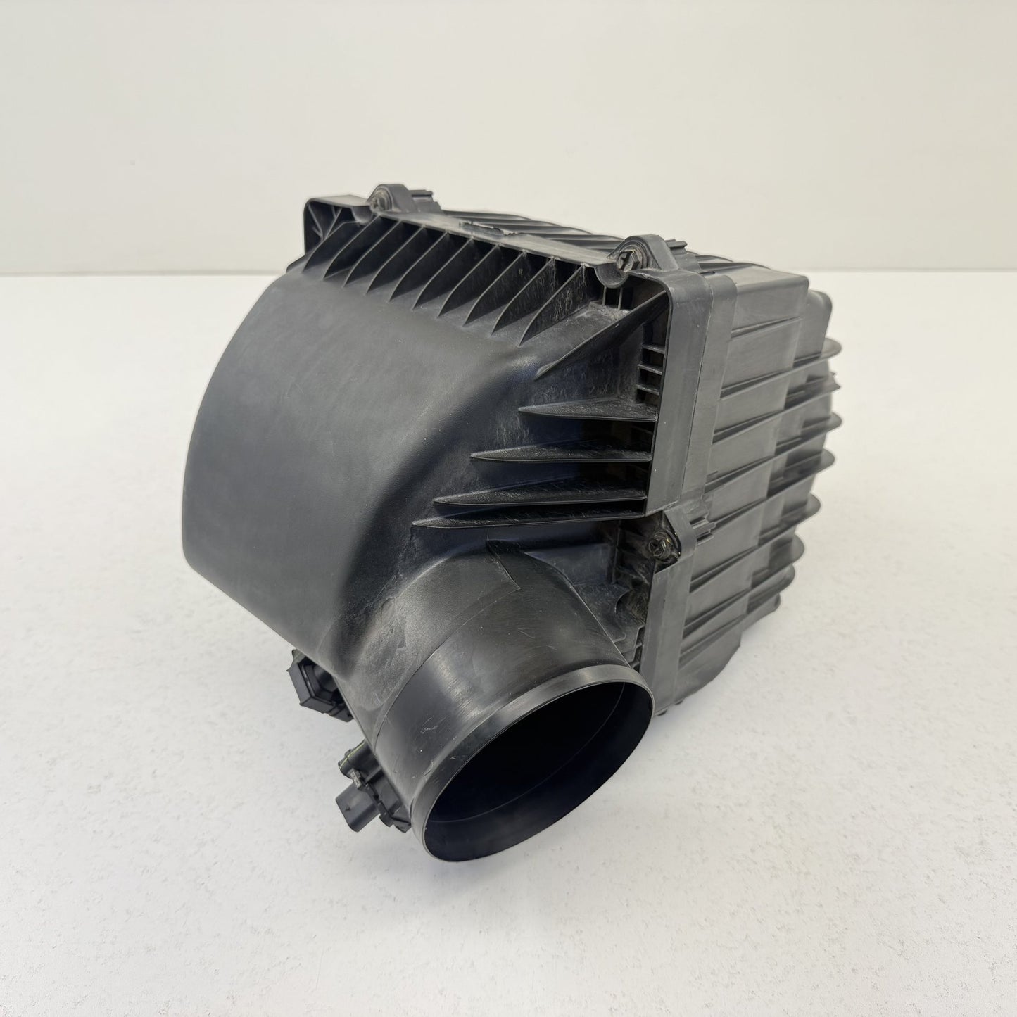 2019-2024 Ram 2500 3500 4500 5500 Cummins Air Cleaner Box Filter Intake Box OEM