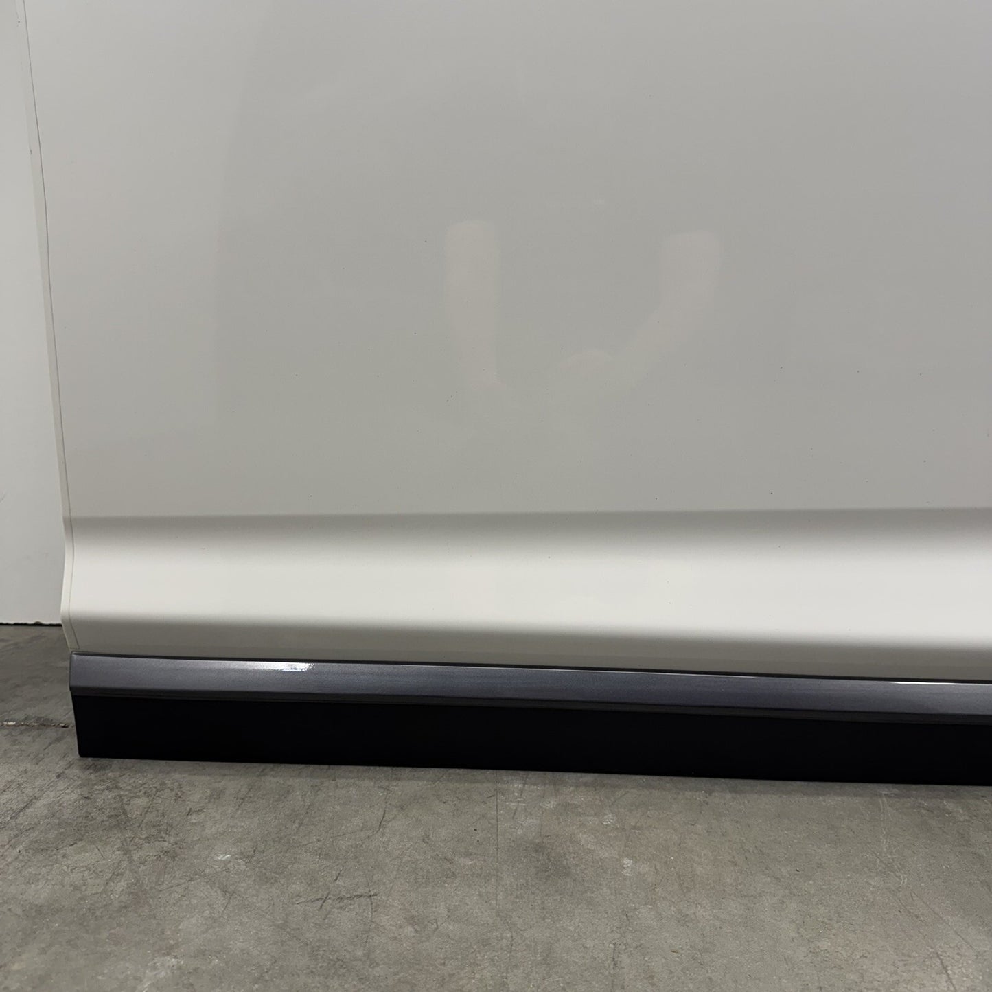24-26 Subaru Crosstrek Passenger Right Front Door Shell Complete White OEM