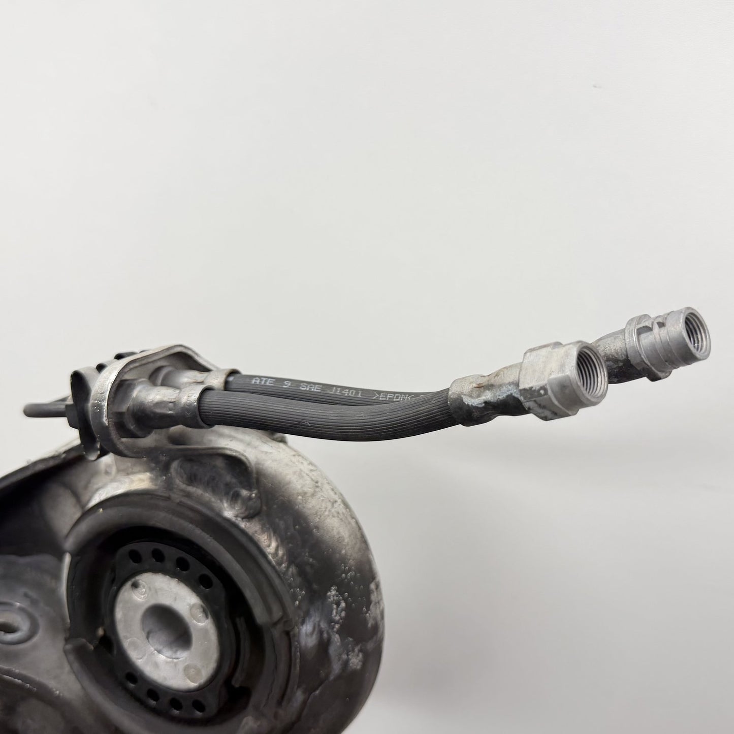 2014-2018 Bentley Flying Spur Rear Subframe Crossmember Cradle Carrier OEM