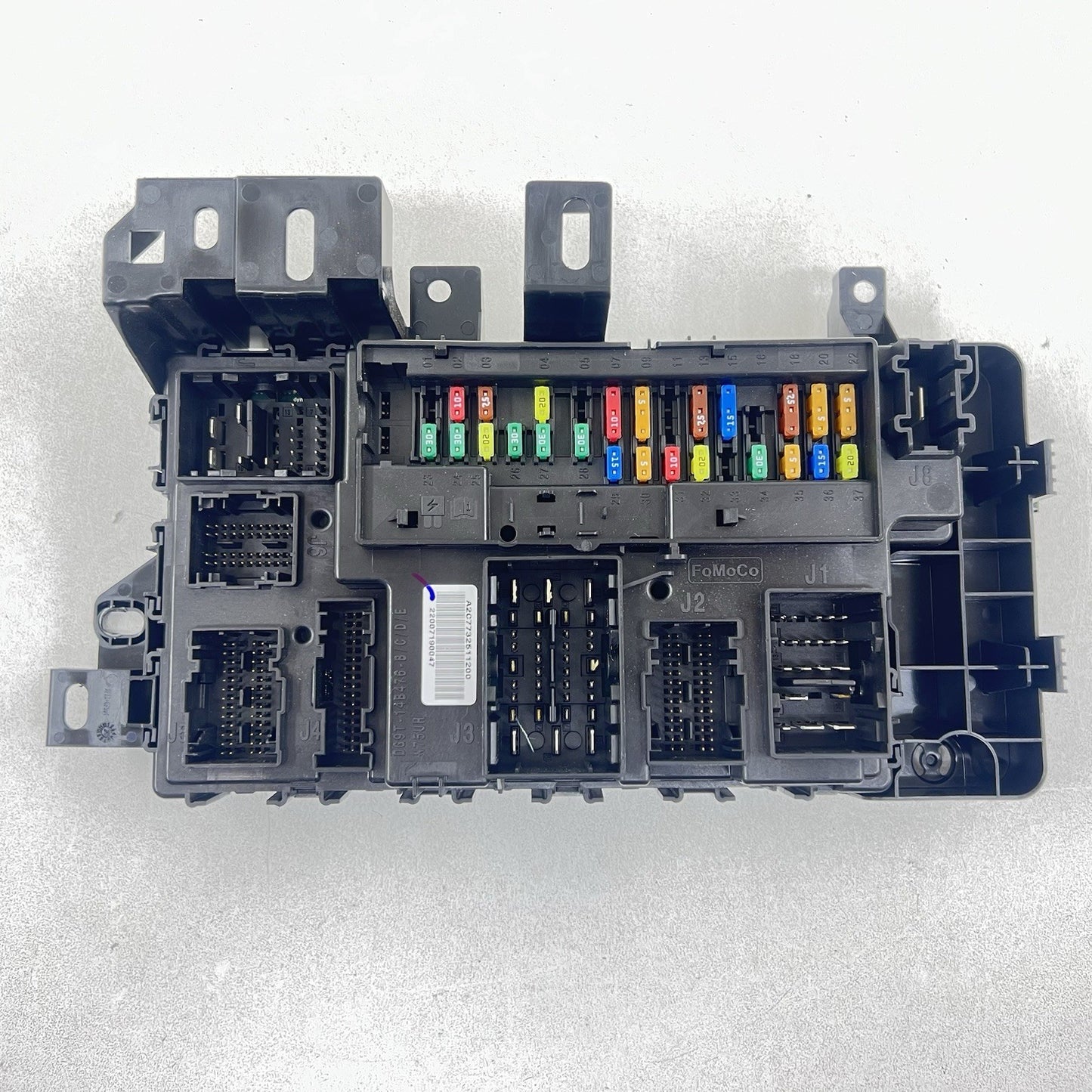 18-23 FORD MUSTANG GT INTEGRATED BODY CONTROL MODULE FUSE RELAY JUNCTION BOX OEM