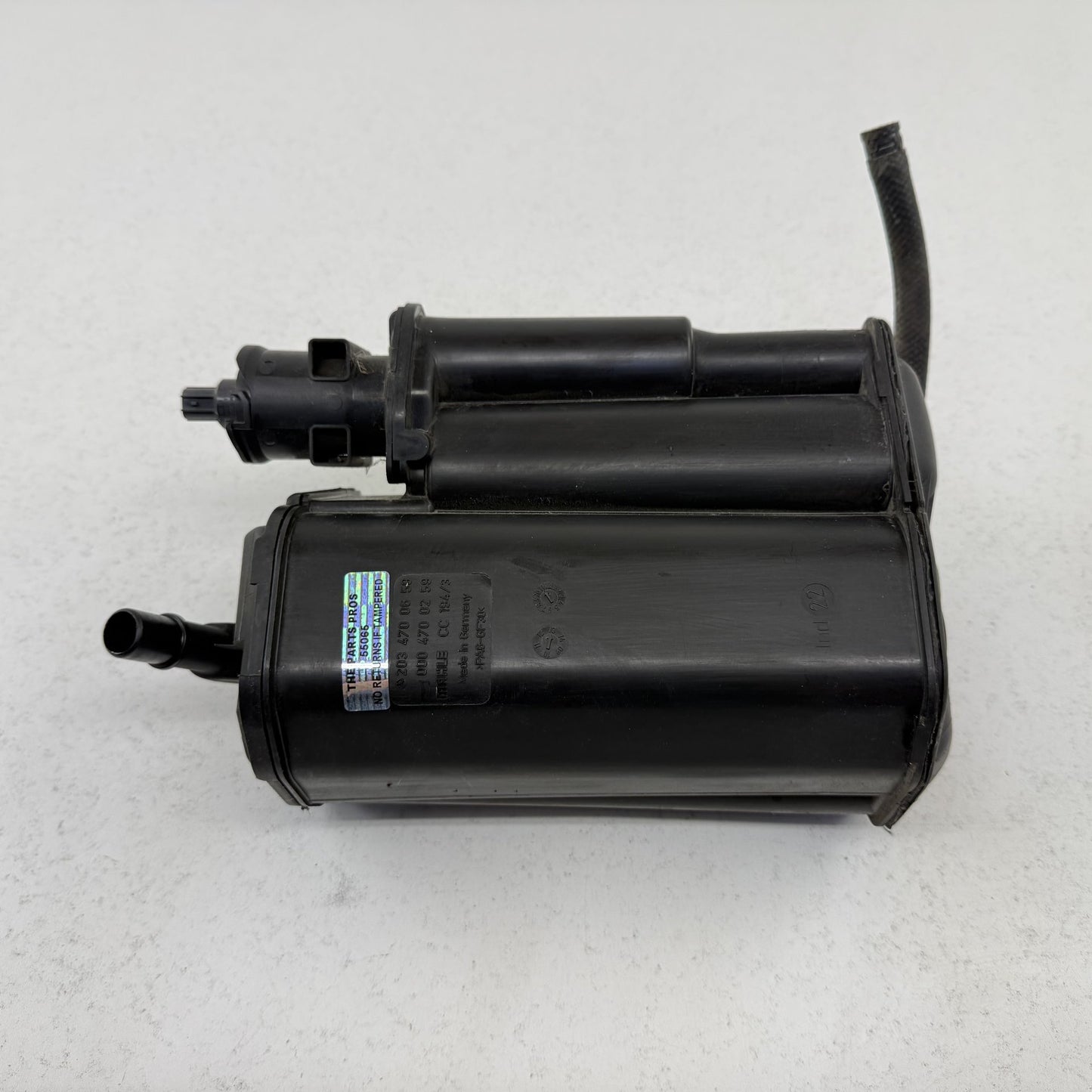 2008-2014 Mercedes-Benz C250 W204 Fuel Evap Vapor Charcoal Emission Canister OEM