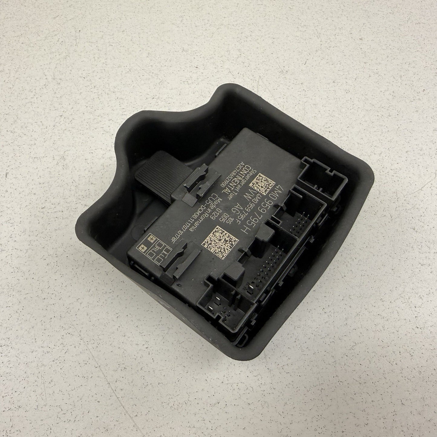18-25 Audi A4 A5 S4 S5 RS5 Rear Door Control Module Left Or Right 4M0959795H OEM