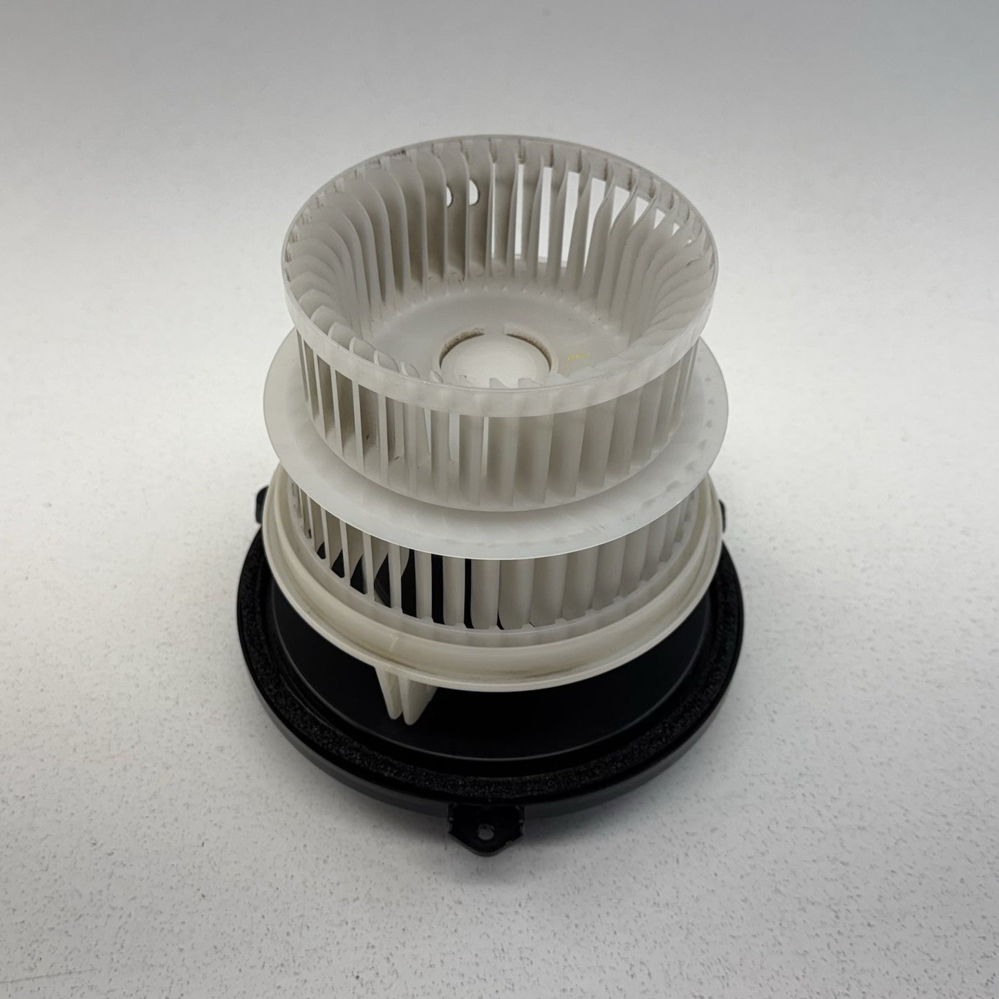 21-26 Lexus IS300 IS350 IS500 HVAC AC Air Temperature Fan Blower Motor Wheel OEM
