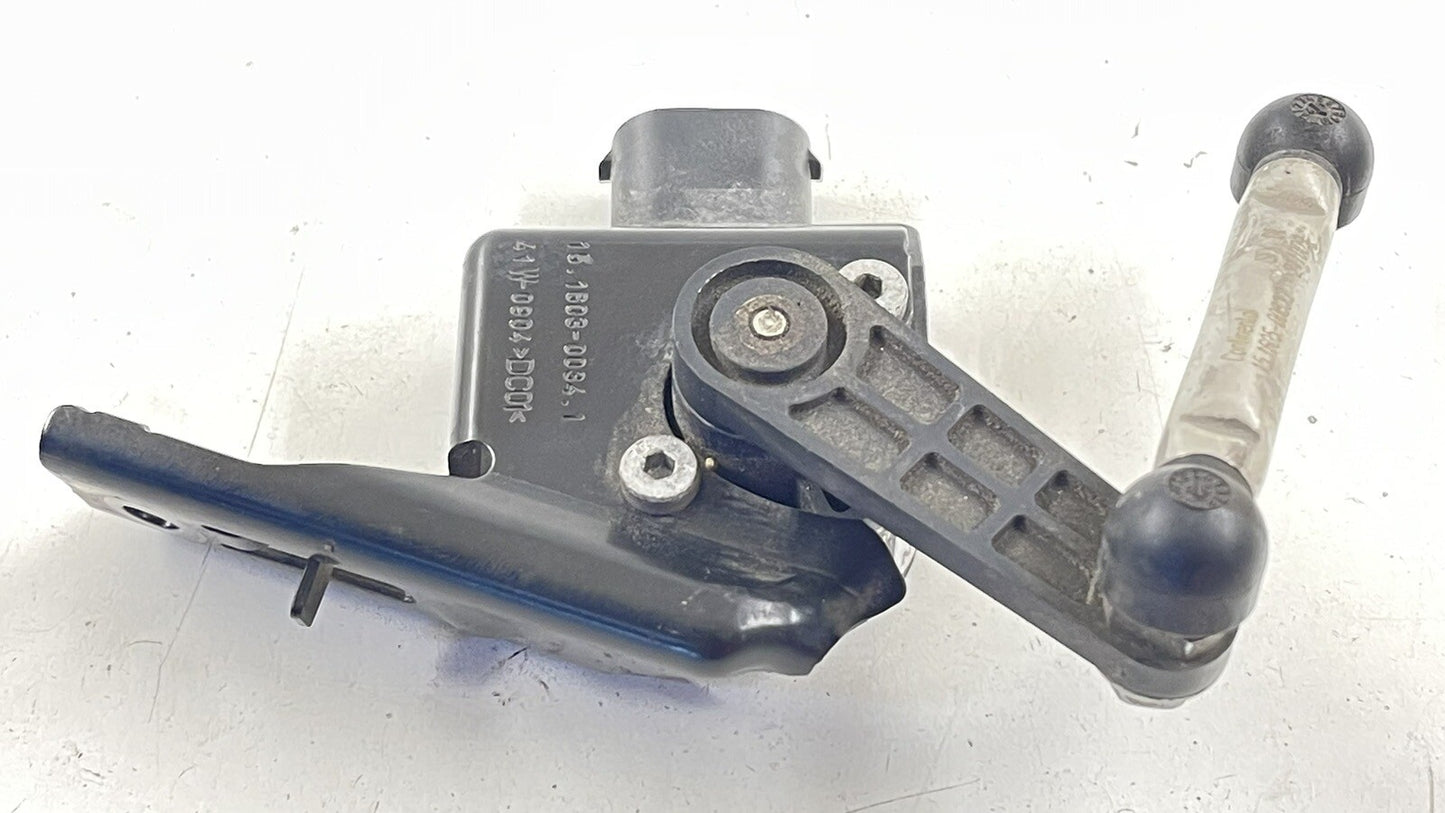 10-16 PORSCHE PANAMERA RIGHT FRONT HEADLIGHT SUSPENSION HEIGHT LEVEL SENSOR OEM