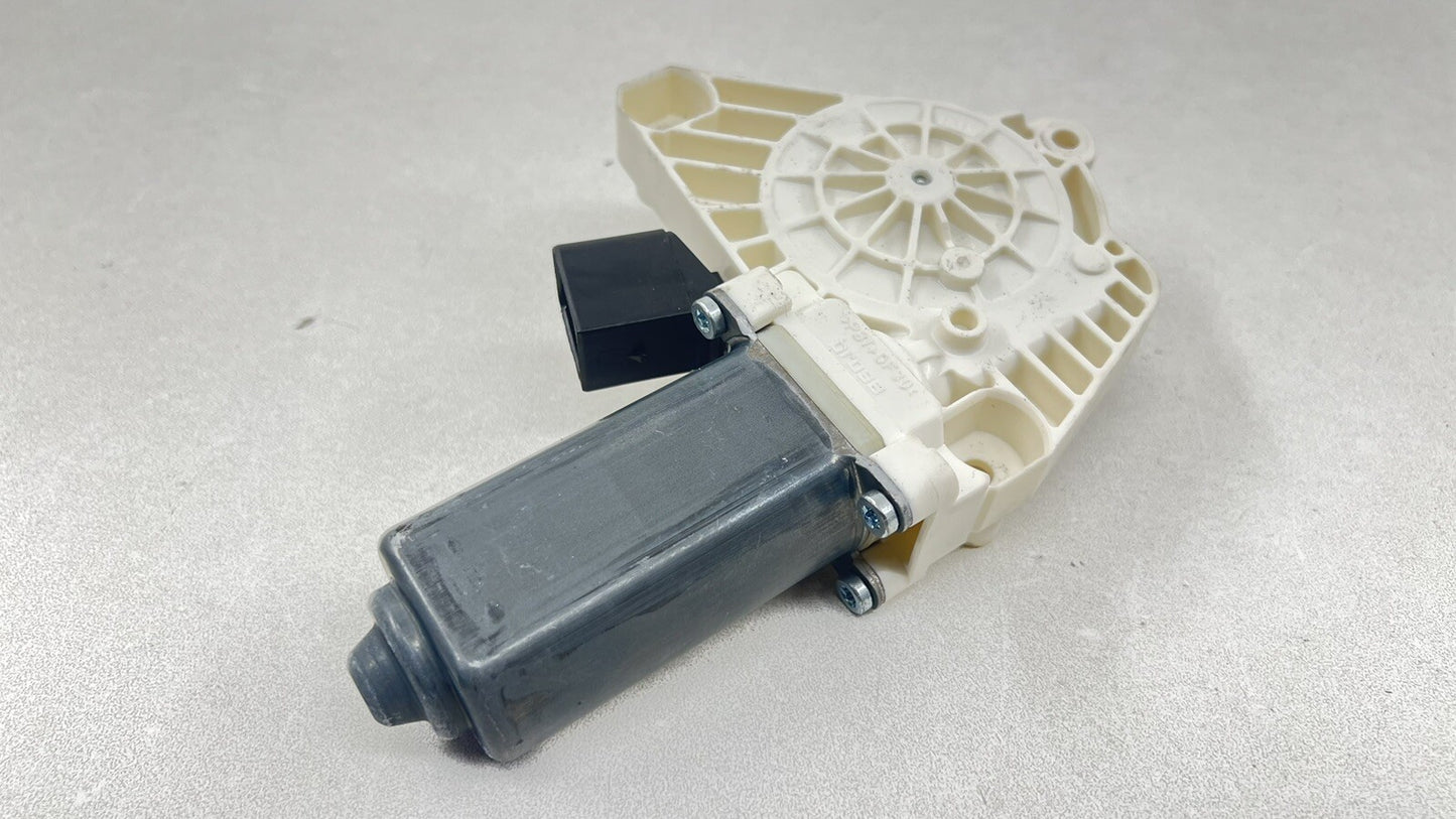 12-18 MERCEDES BENZ CLS550 W218 RIGHT REAR DOOR WINDOW REGULATOR MOTOR OEM