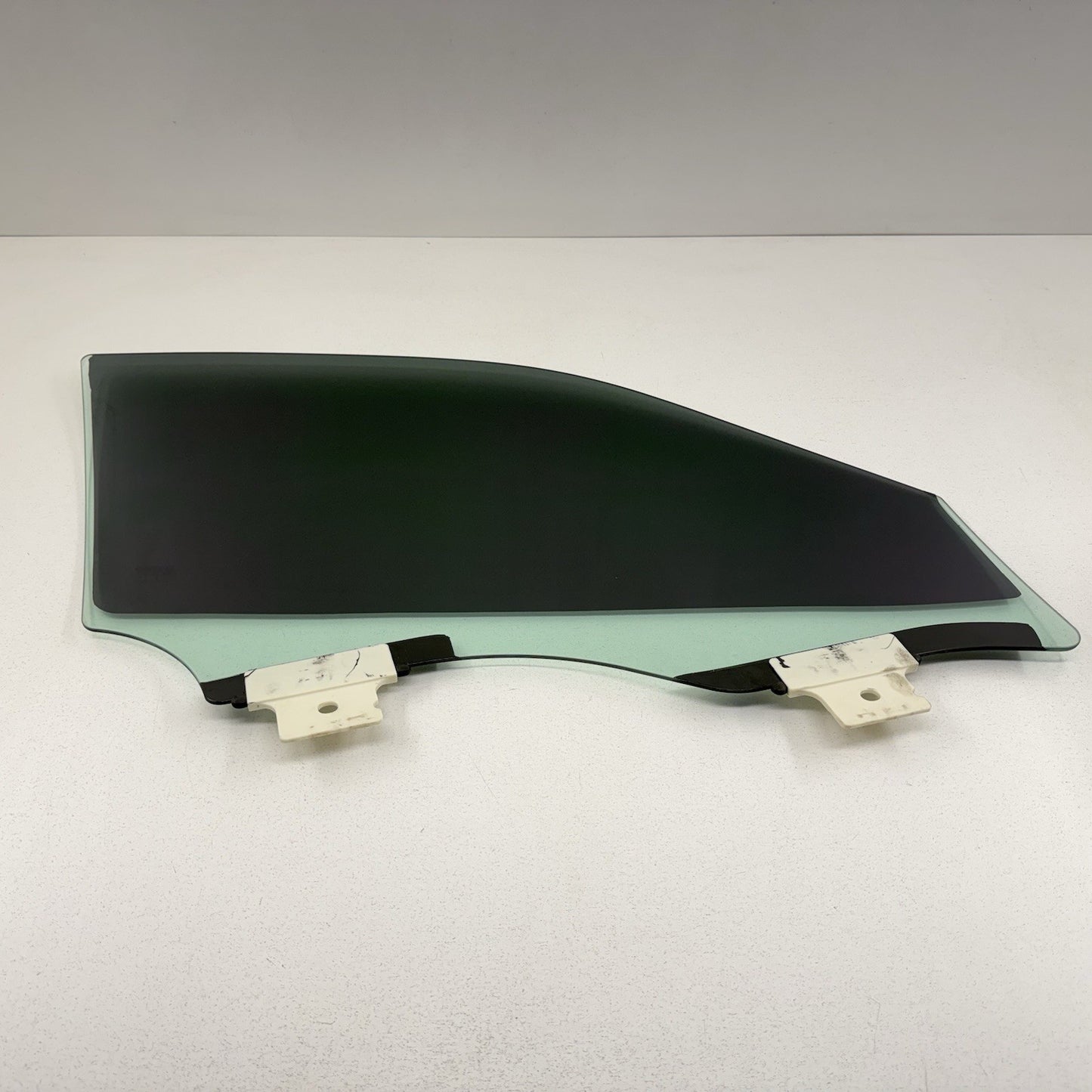 11-23 Dodge Charger Driver Left Front Door Glass Window 68068667AD OEM