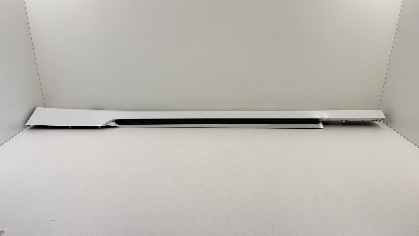 2010-2015 Chevrolet Camaro SS Driver Left Side Skirt Rocker Panel Cover Trim OEM
