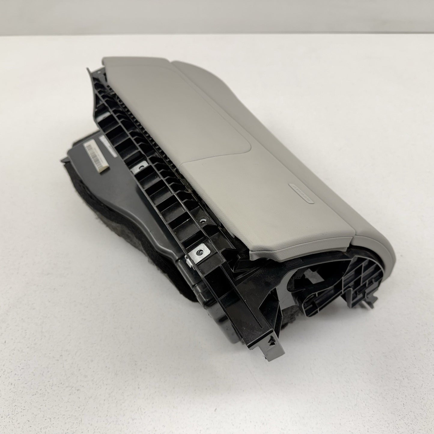 12-18 Mercedes W218 CLS550 Dashboard Glove Box Storage W/ Knee Airbag Gray OEM
