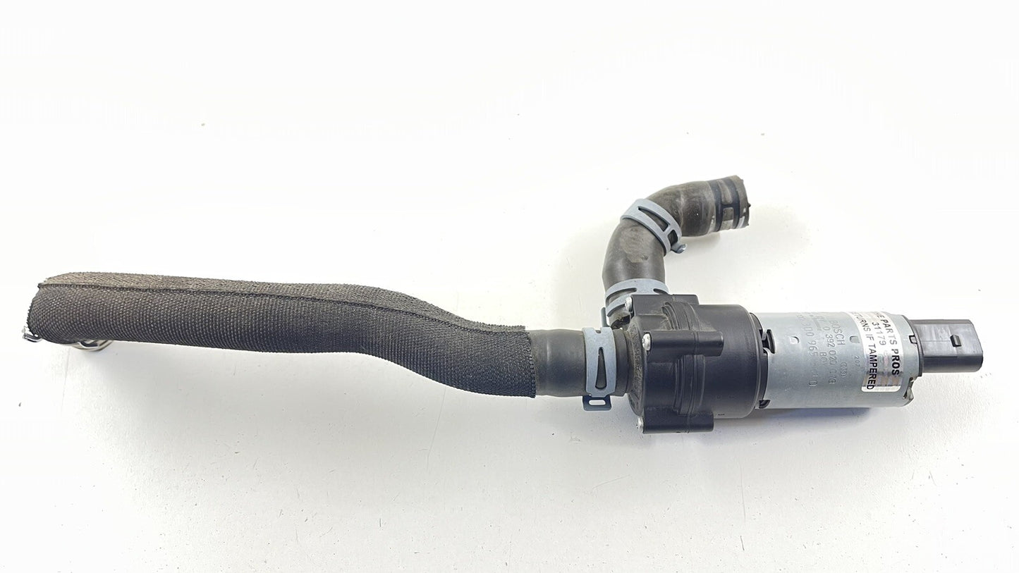 08-15 AUDI R8 COOLANT WATER AUXILIARY PUMP 3D0 965 561 D OEM