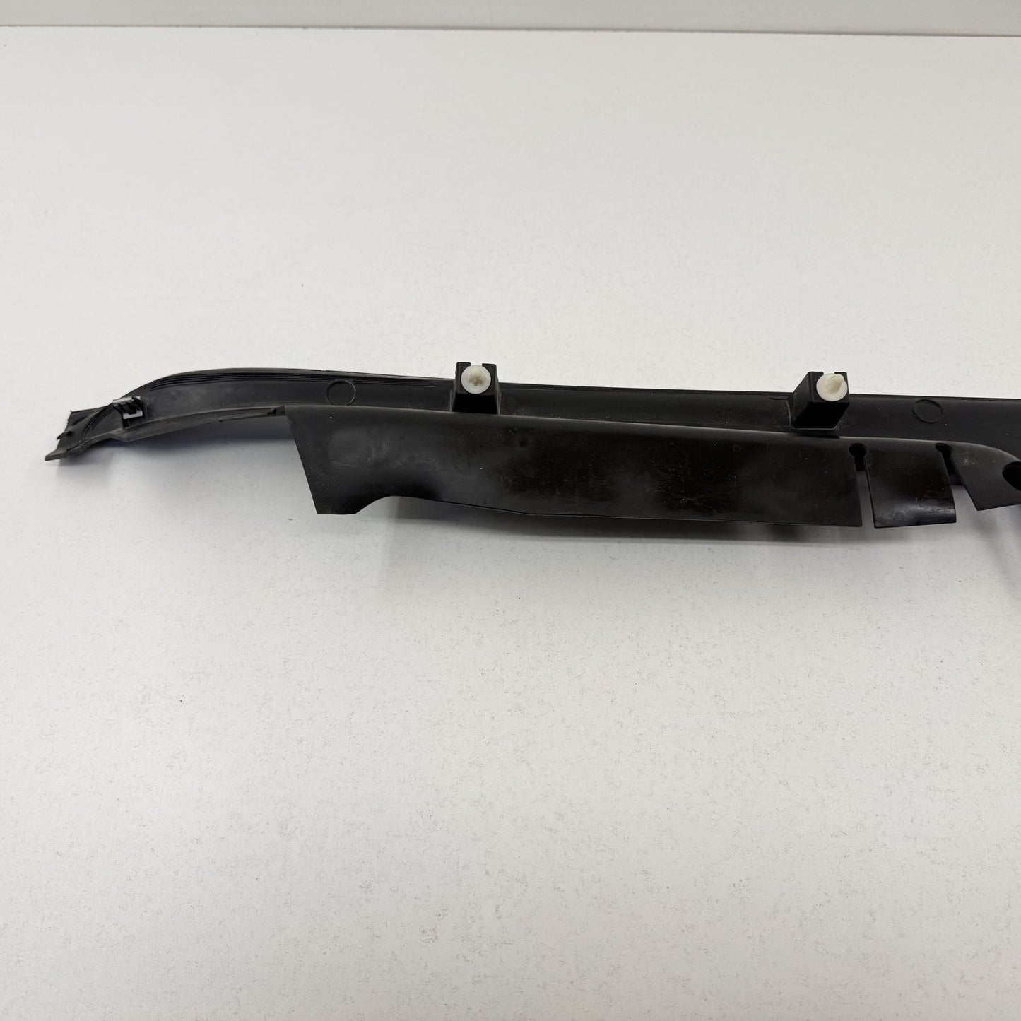 2022-2024 Rivian R1S R1T Front Fender Underhood Closeout Trim Panel Pair OEM