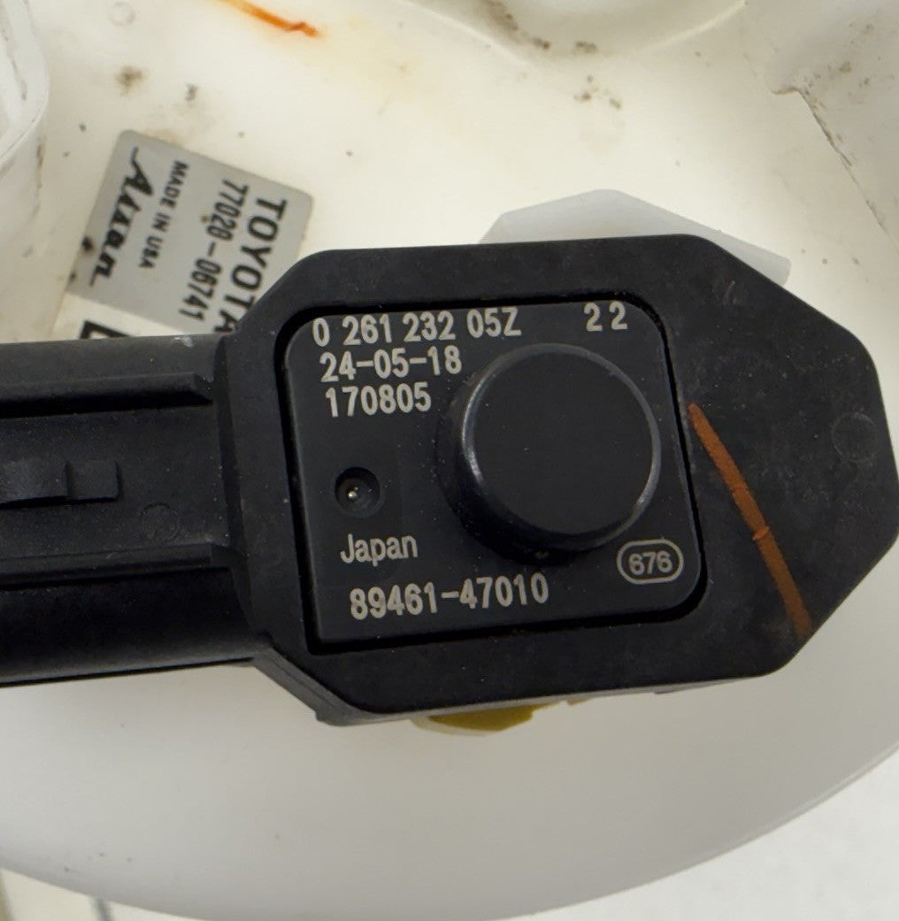 25-26 Toyota Camry Gas Tank Fuel Pump Sending Unit 77020-06741 OEM
