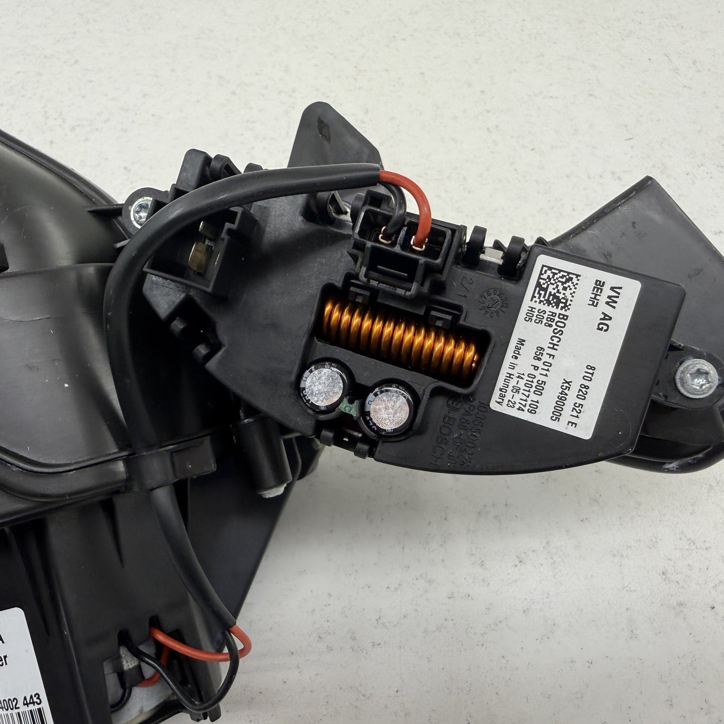 2014-2018 Bentley Flying Spur Left AC Air Booster Blower Motor W/ Resistor OEM