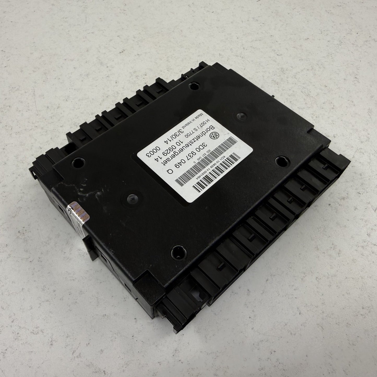 2014-2018 Bentley Flying Spur Onboard Supply Control Module 3D0937049Q OEM