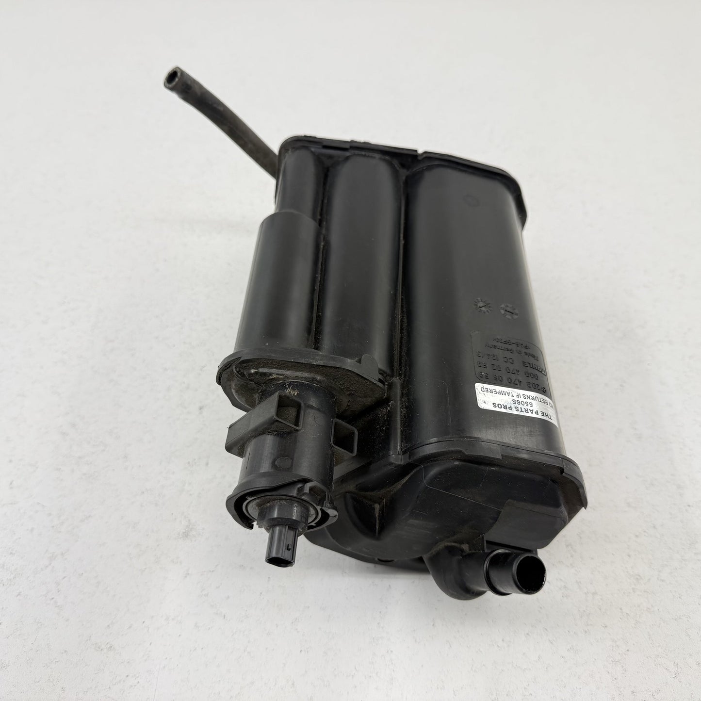 2008-2014 Mercedes-Benz C250 W204 Fuel Evap Vapor Charcoal Emission Canister OEM