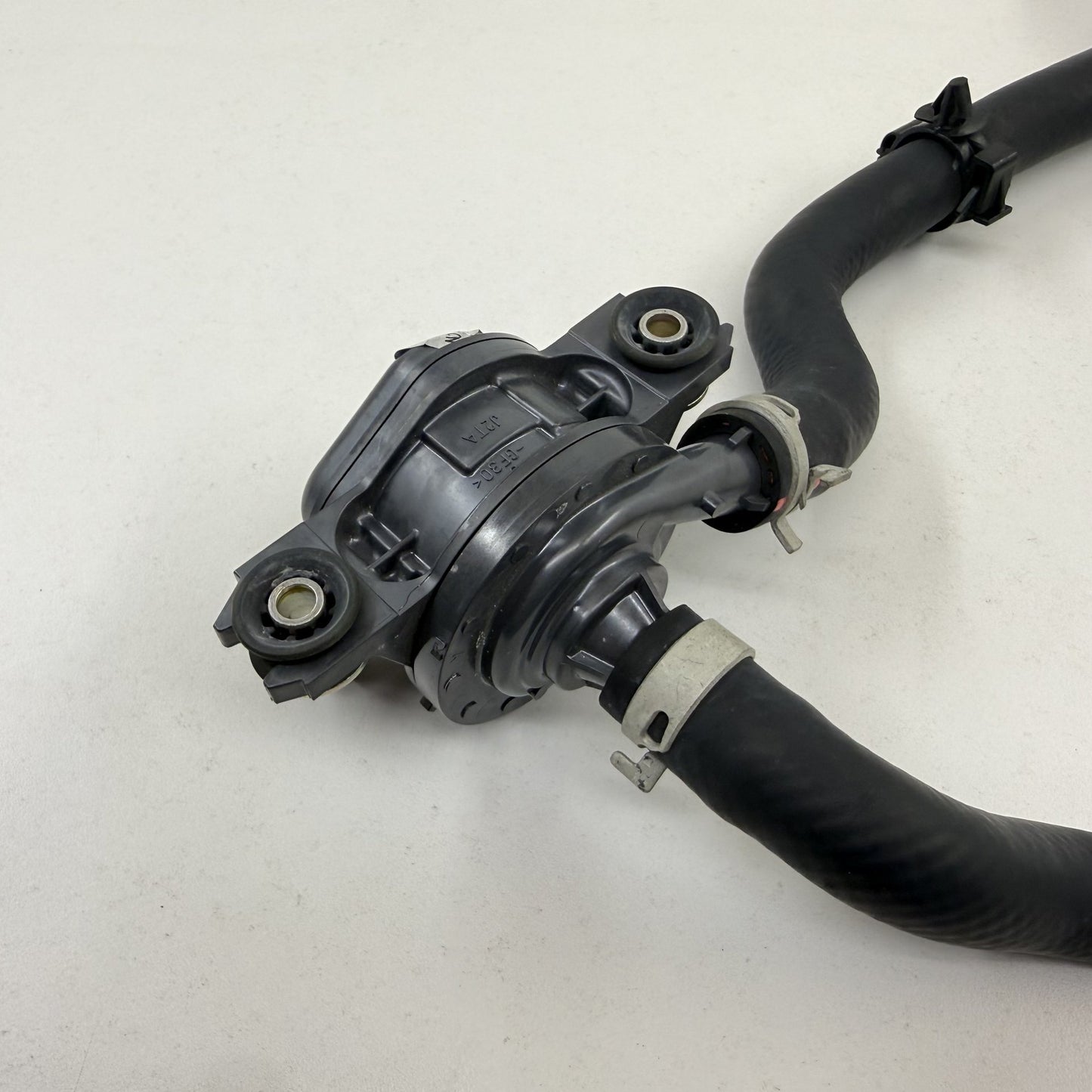 2023-2026 Toyota Prius Drive Motor Inverter Cooler Water Pump G9040-47020 OEM