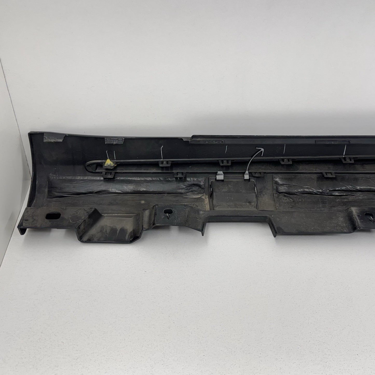 14-20 Mercedes W222 S550 AMG Sport Right Side Skirt Rocker Panel Cover Trim OEM
