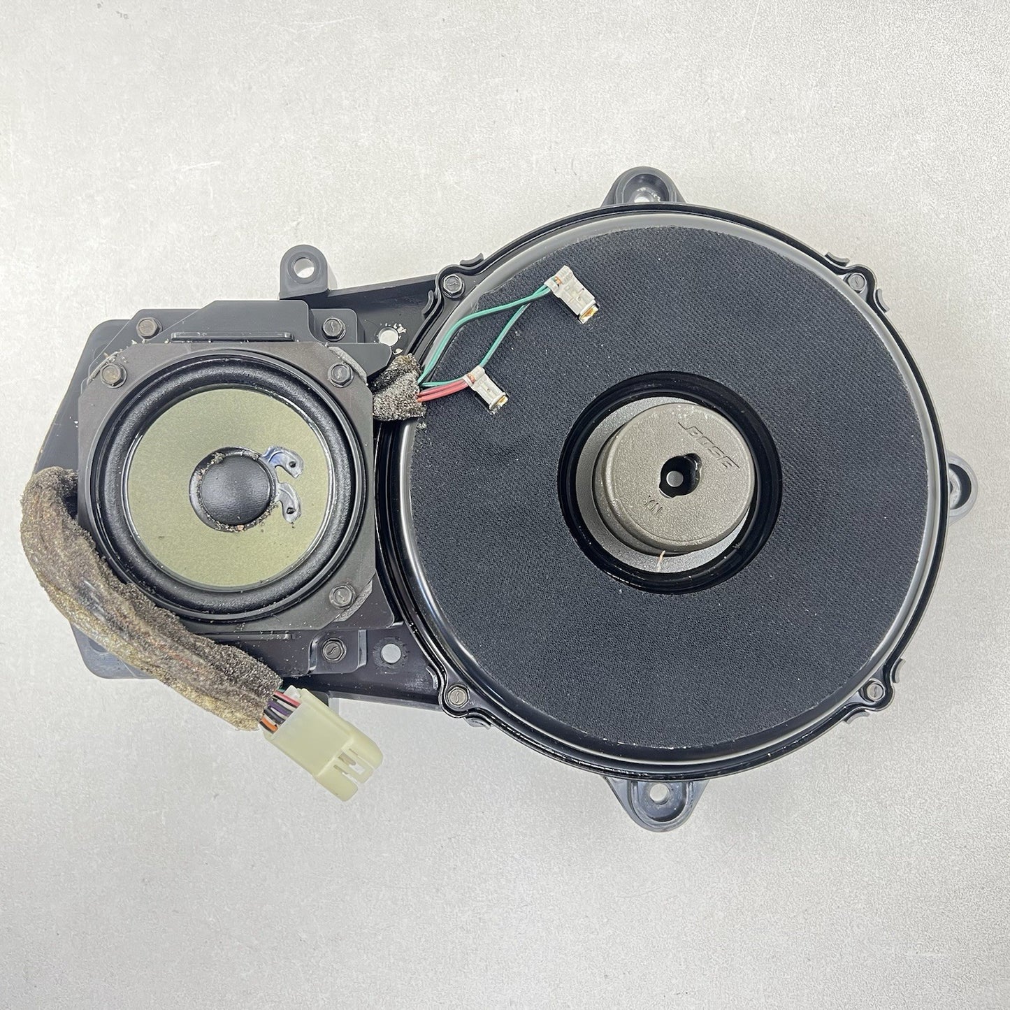 97-04 CHEVROLET CORVETTE C5 LEFT AND RIGHT DOOR SPEAKER PAIR W/ REAR SPEAKER OEM