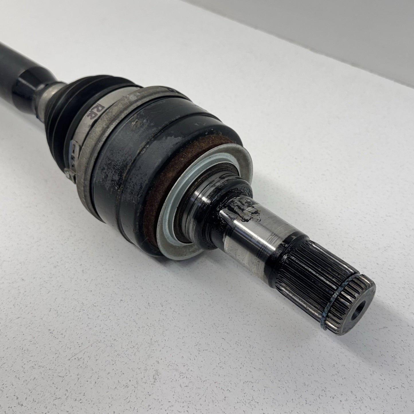 10-15 Chevrolet Camaro SS Passenger Right Rear CV Axle Shaft 92238378 OEM