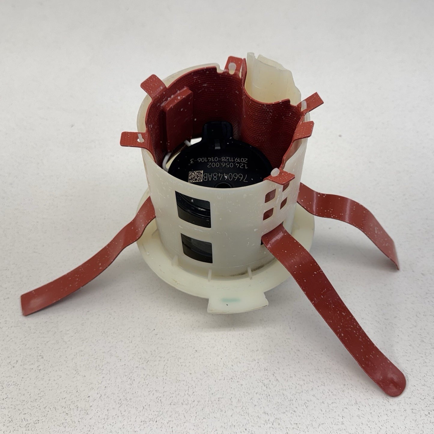 19-24 2500 3500 6.7L Diesel Exhaust Fluid DEF Pump Module Assembly 7660575AA OEM