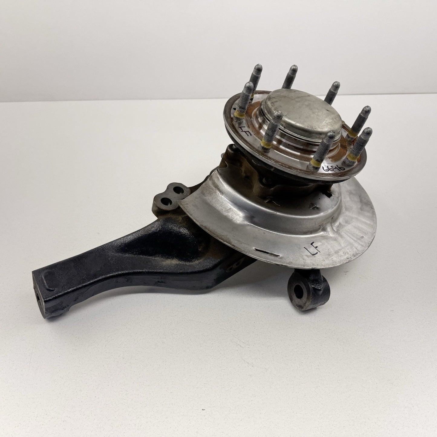 20-25 Silverado Sierra 2500 3500 Left Front Spindle Knuckle Hub Bearing OEM