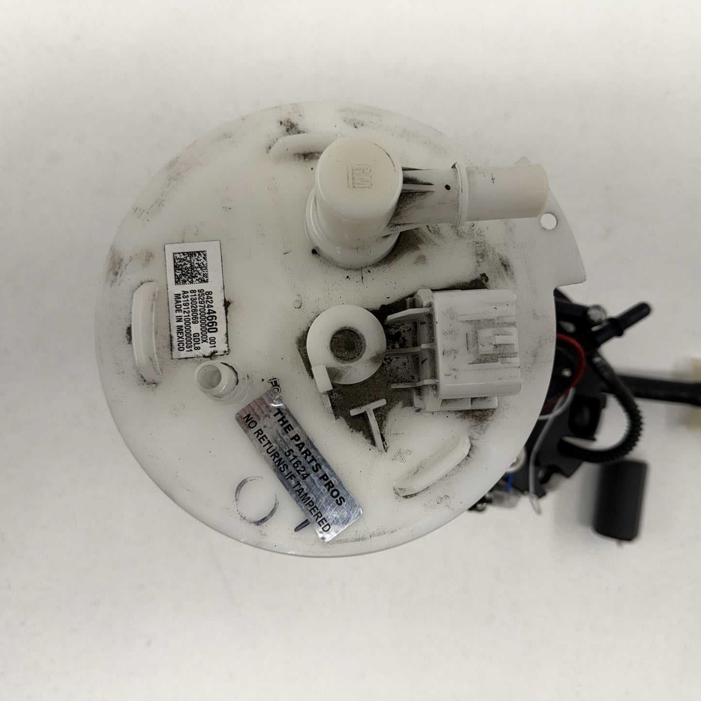 16-24 Chevrolet Camaro SS Fuel Pump & Sending Level Unit Pair OEM