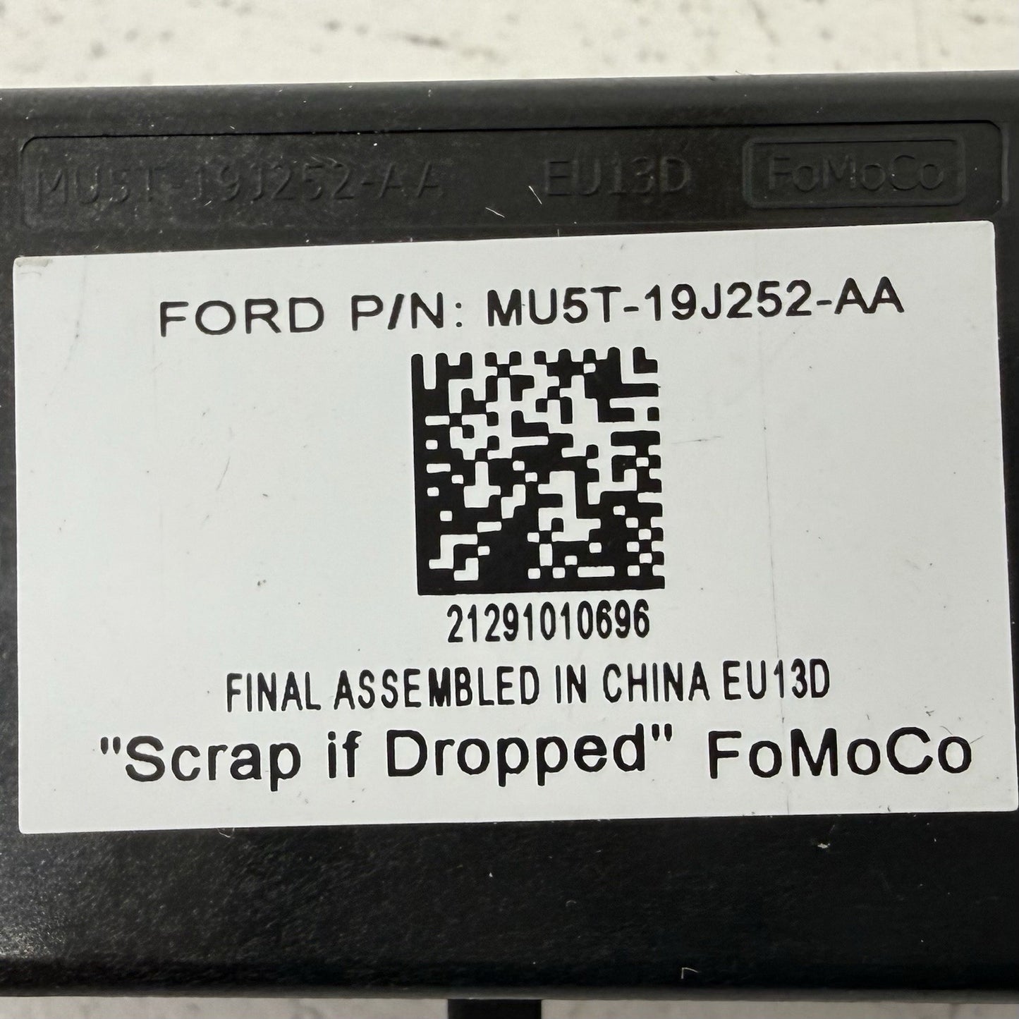24-26 Ford Mustang Front Dash USB Charge Port Hub MU5T-19J252-AA OEM