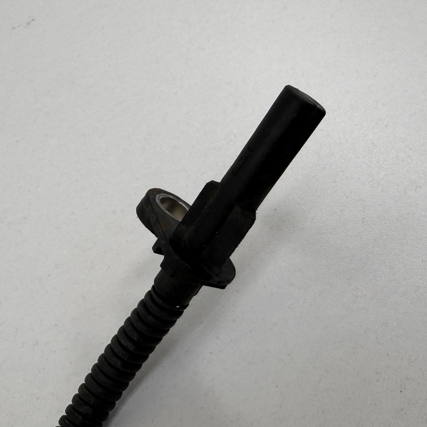 2015-2023 Ford Mustang GT Right Front ABS Wheel Speed Sensor FR3C-2C204-AC OEM
