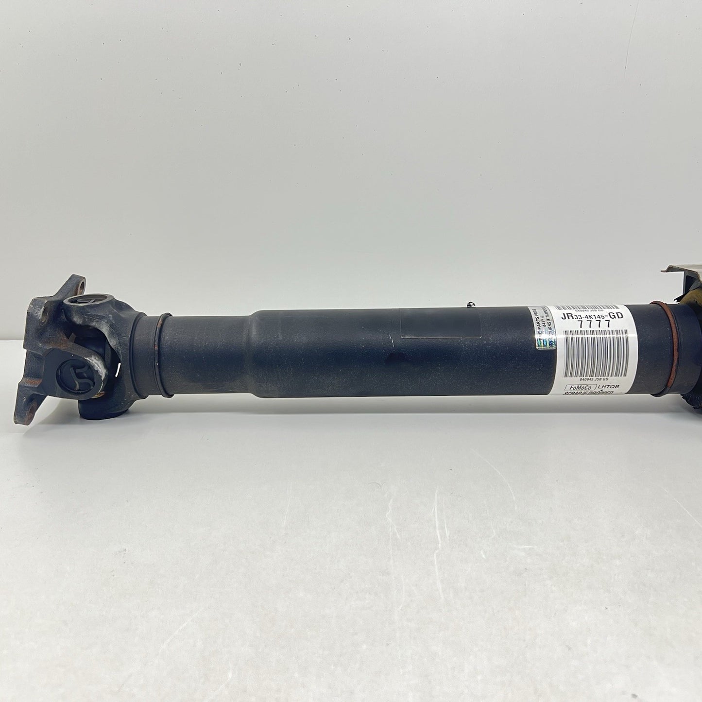 18-23 Ford Mustang GT Automatic Driveshaft Drive Shaft Propellor Carrier OEM