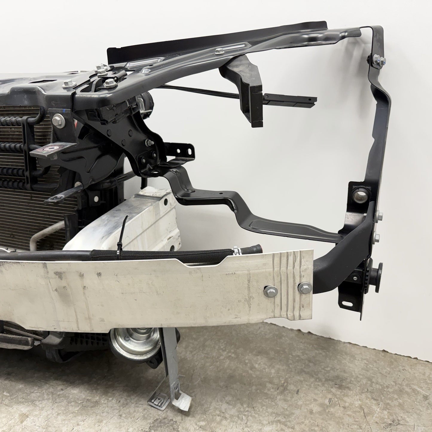 12-14 Mercedes W204 C250 Radiator Support W/ Rebar & Radiator Fan Assembly OEM