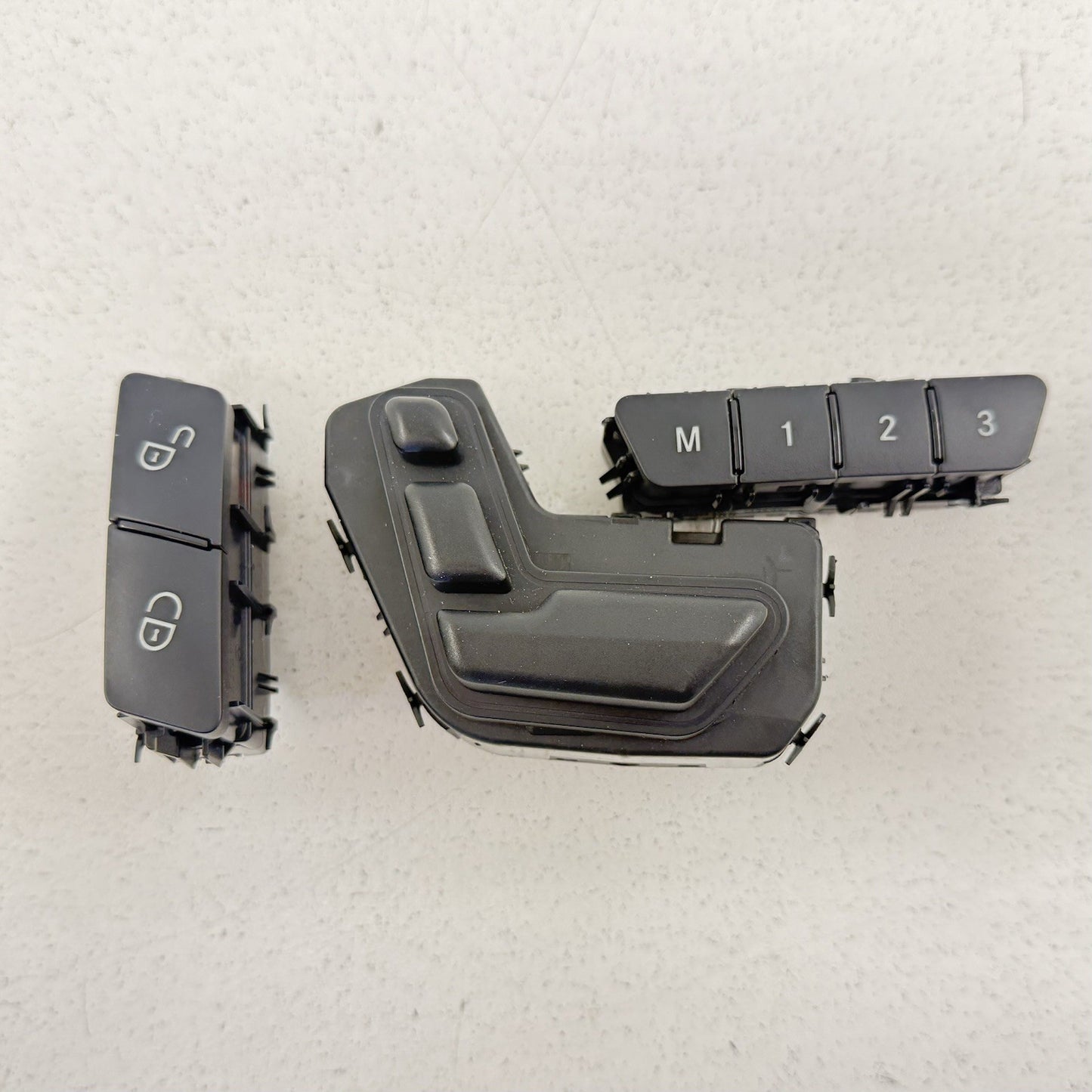 12-18 Mercedes W218 CLS550 Driver Left Front Seat Control Switch OEM