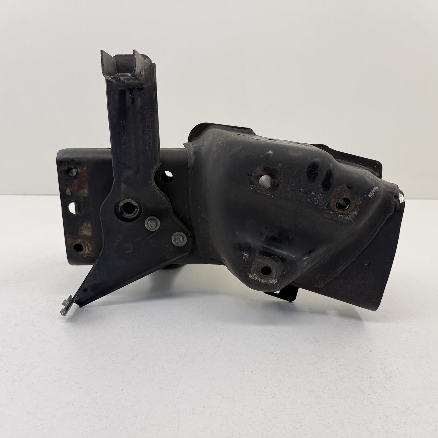 2019-2026 Ram 2500 3500 Driver Left Front Frame Rail Horn Section Cut OEM