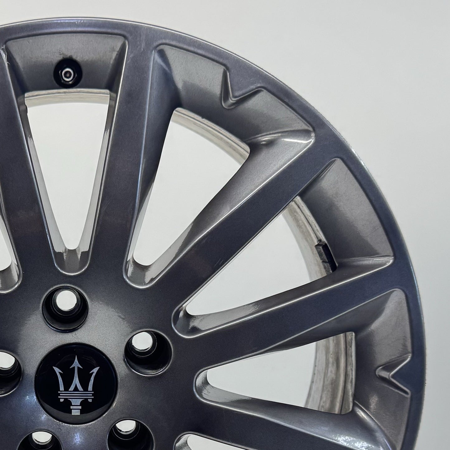14-24 Maserati Ghibli Front Wheel Rim 18x7.5 +43 Offset Factory 670011872 OEM