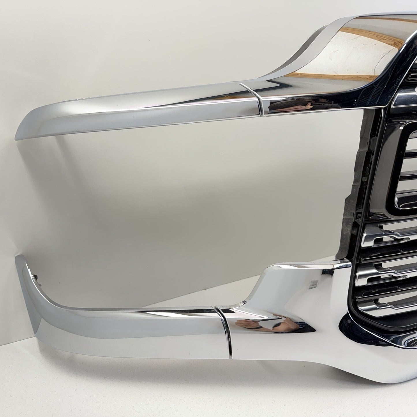 19-24 Ram 2500 3500 4500 5500 Limited Front Upper Grille Grill Chrome OEM