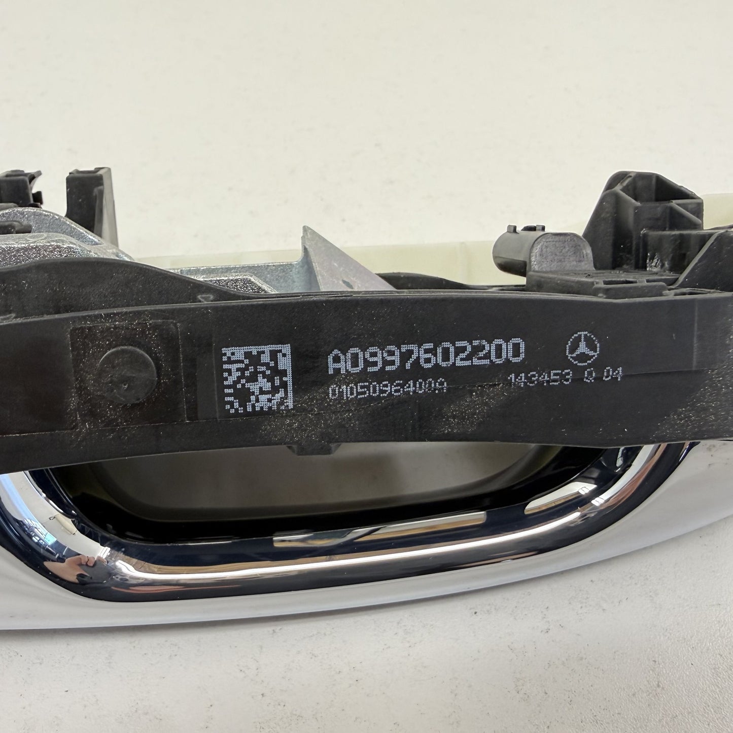 2014-2017 Mercedes S550 W222 Right Front Exterior Door Handle Keyless Go OEM