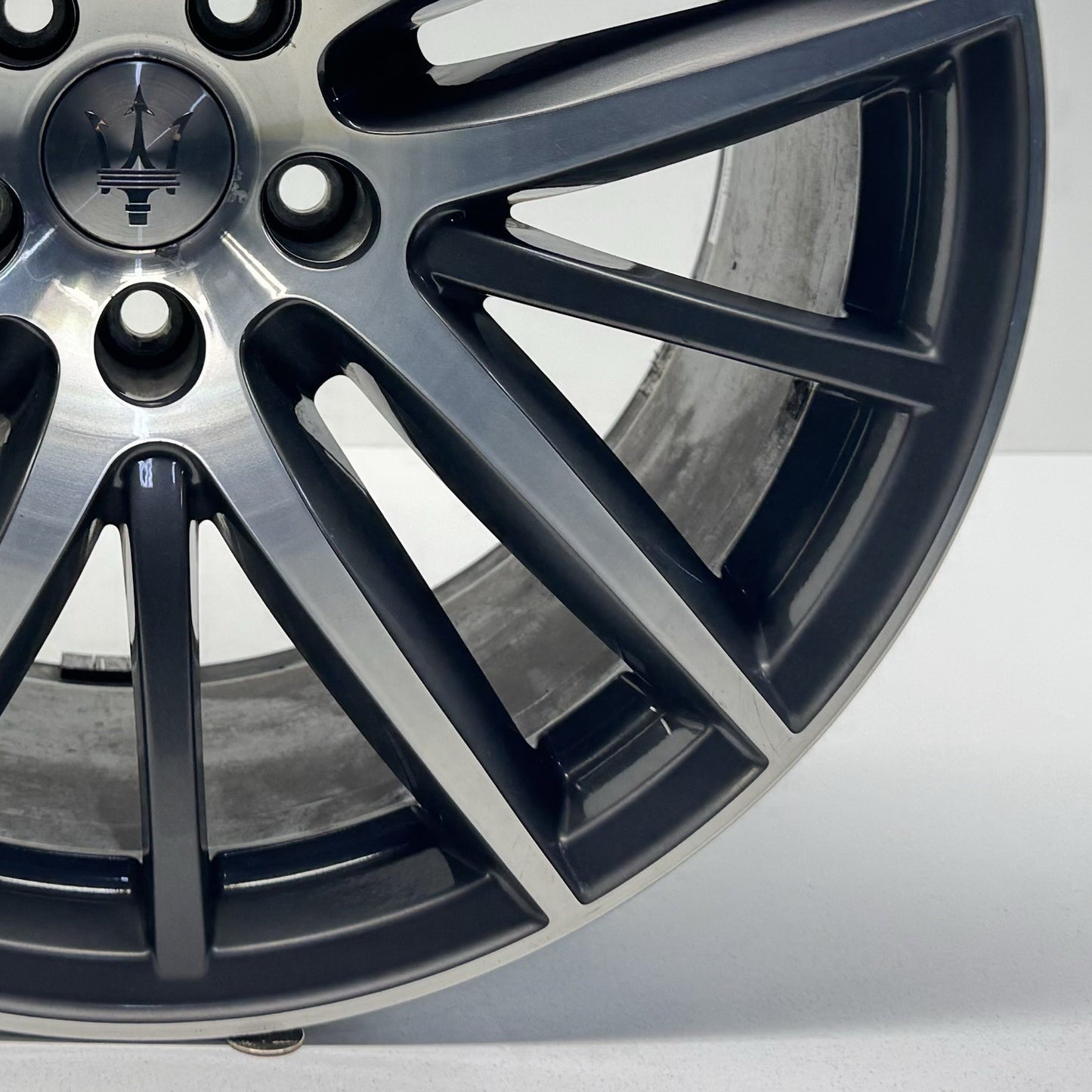 14-24 Maserati Ghibli Rear Wheel RimÂ 19x10 +40 Offset Factory 670016855 OEM