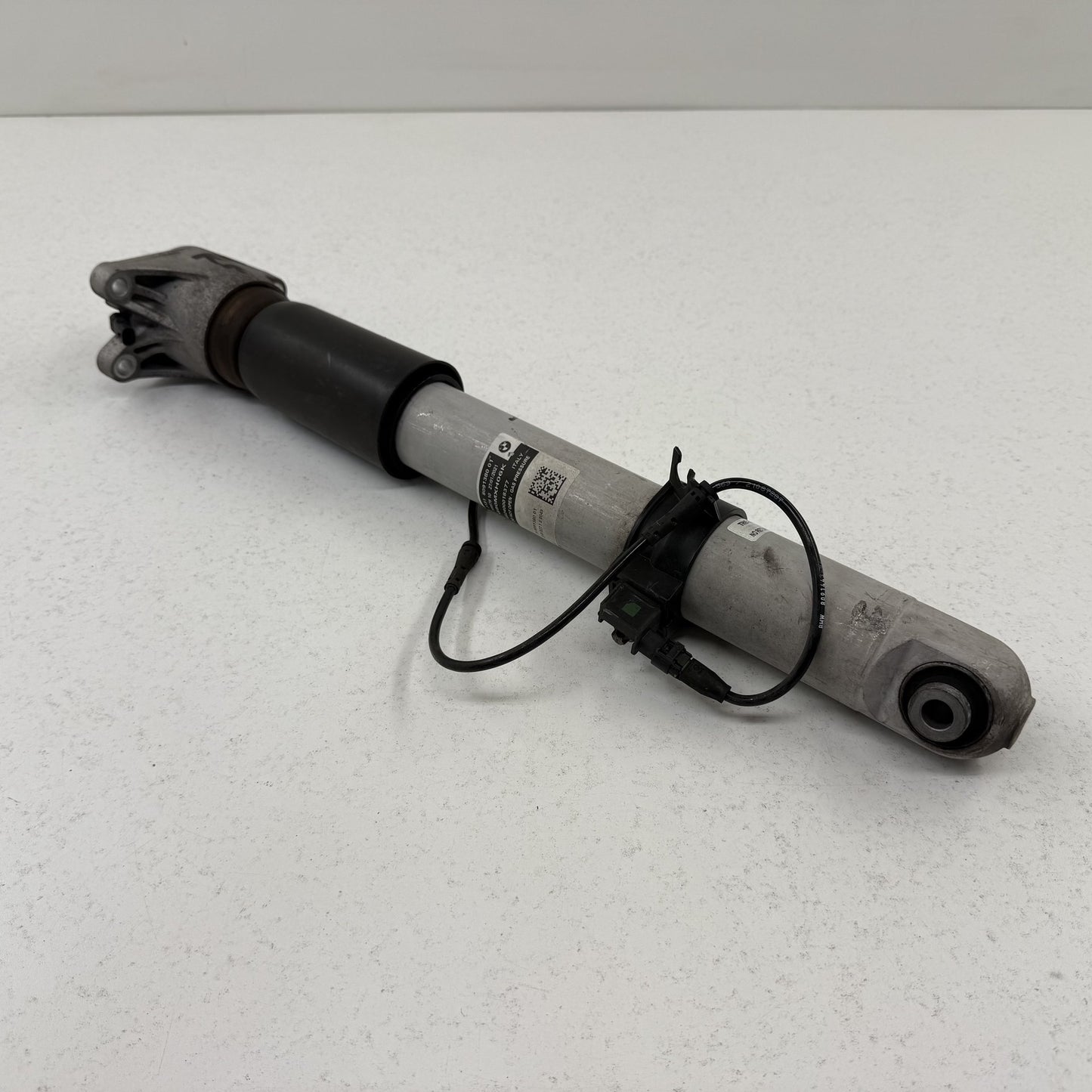 2021-2026 BMW M3 M4 Competition G80 G82 Right Rear Strut Shock Absorber EDC OEM