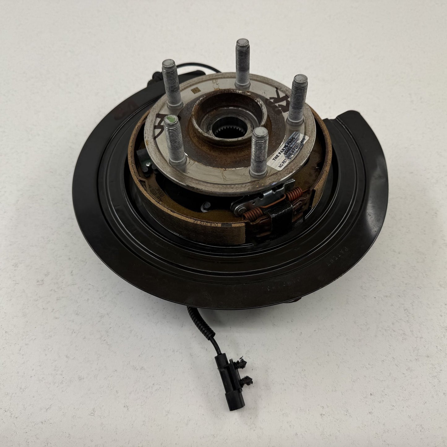 2018-2024 Dodge Durango SRT 392 Right Rear Spindle Knuckle Hub Wheel Bearing OEM