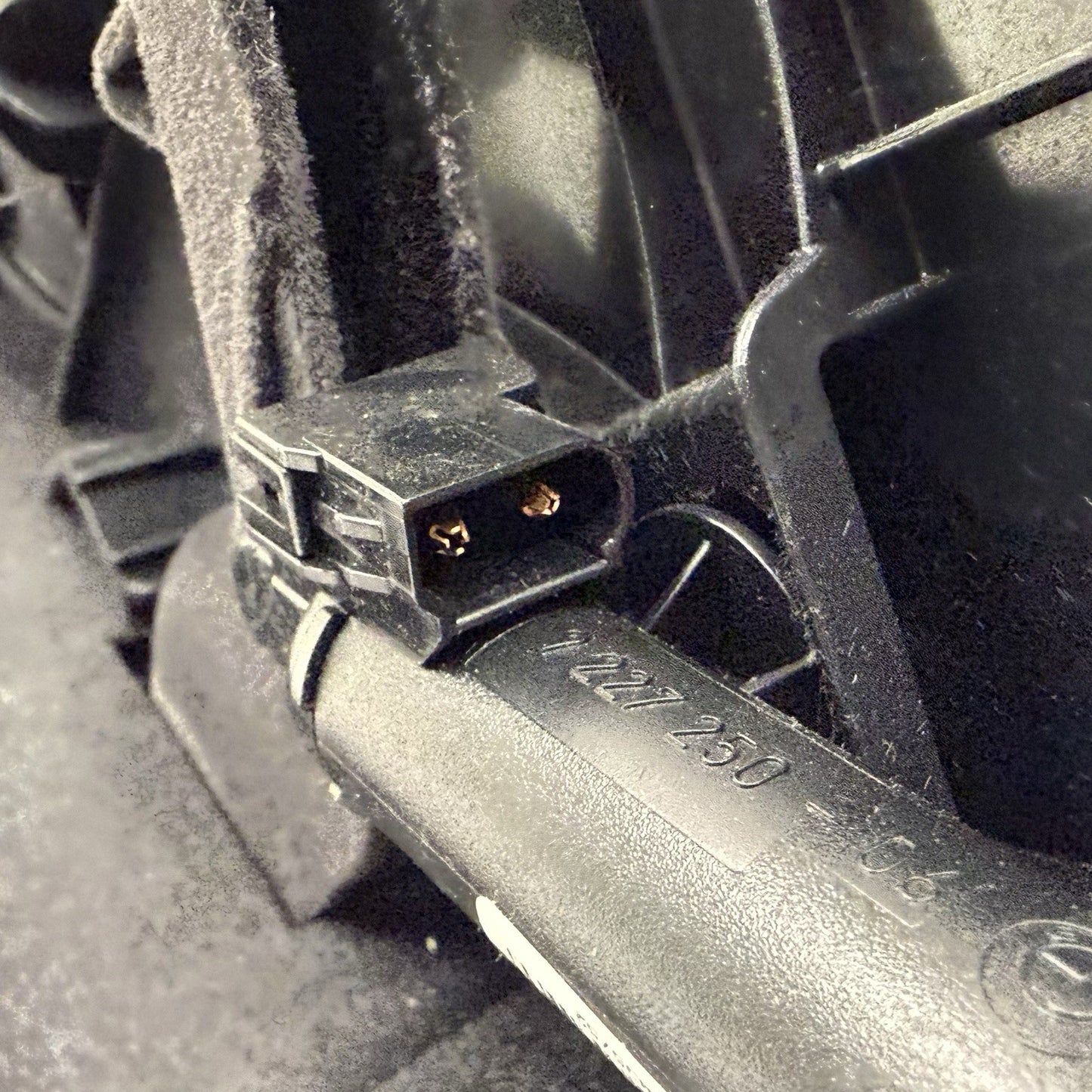 15-18 BMW F80 M3 Dashboard Dash Glove Box Storage Compartment Black OEM