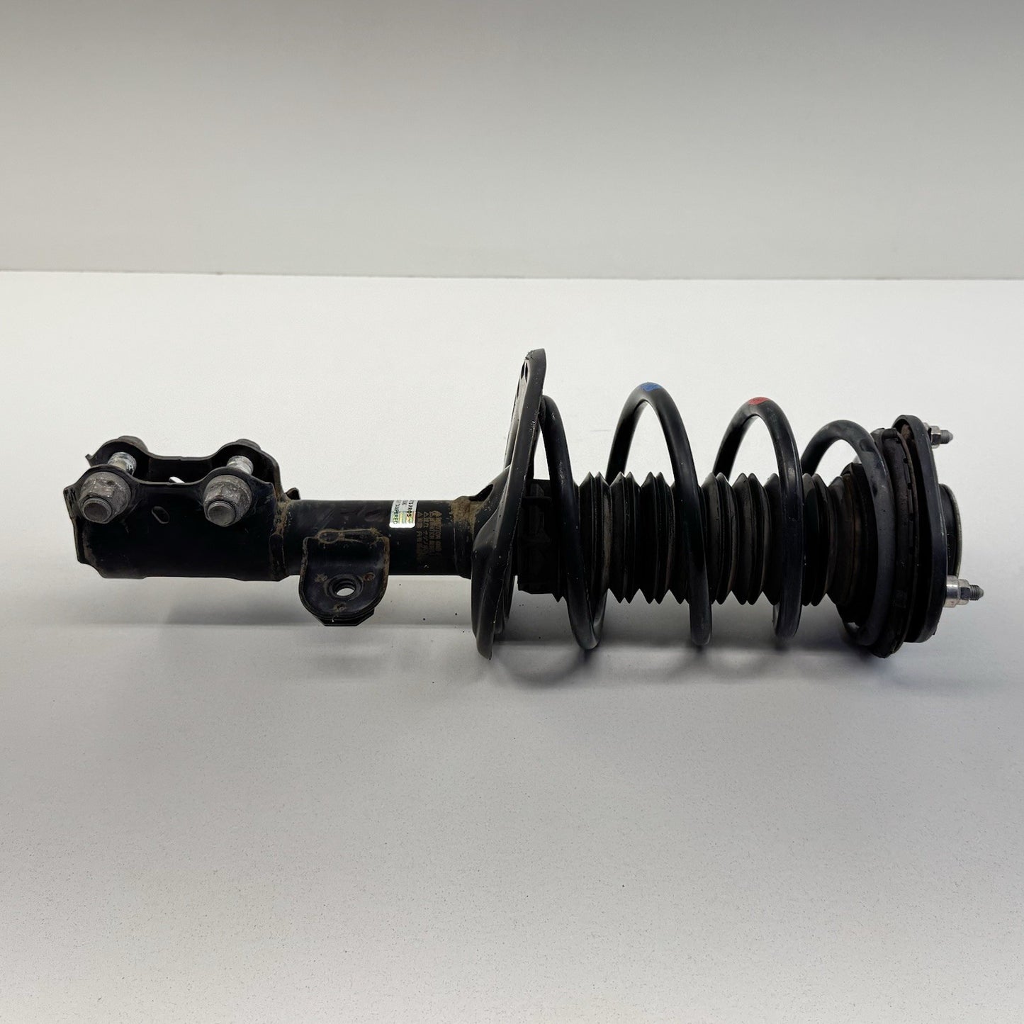 15-17 Toyota Prius V Right Front Shock Strut Spring Absorber 48510-47351 OEM