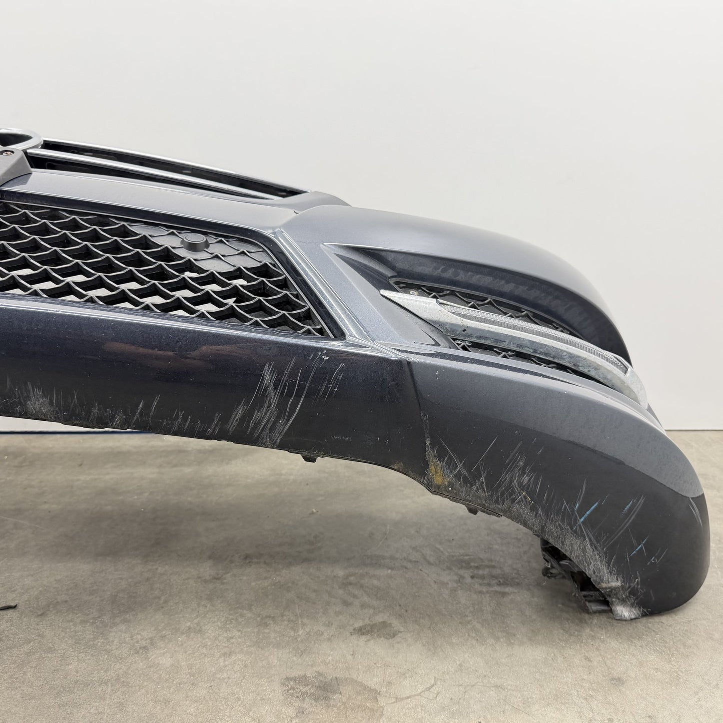 2012-2014 Mercedes C250 C300 C350 W204 Front Bumper Cover Complete W/ Grill OEM