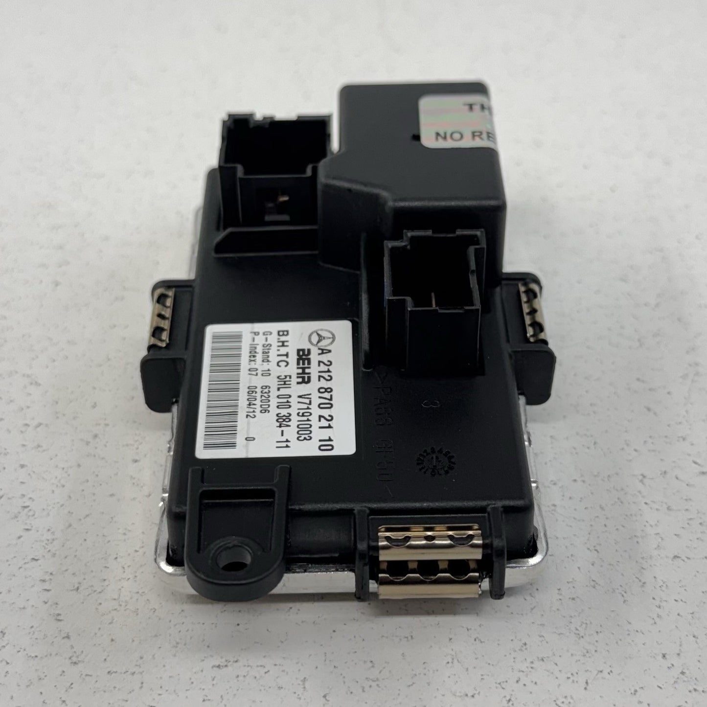 08-14 Mercedes W204 C250 HVAC Heater Blower Motor Resistor 2128702110 OEM
