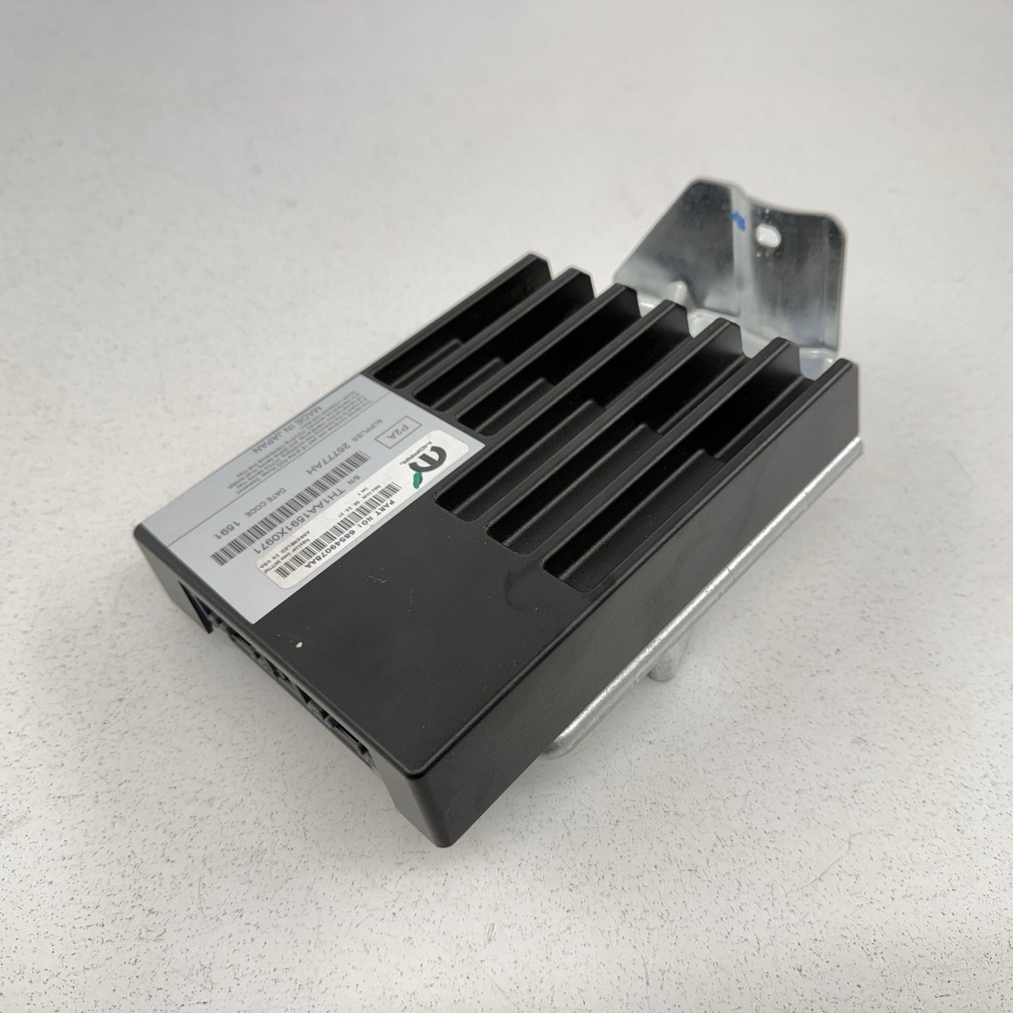 19-24 Ram 3500 Radio Audio Amplifier Amp 68549078AA OEM