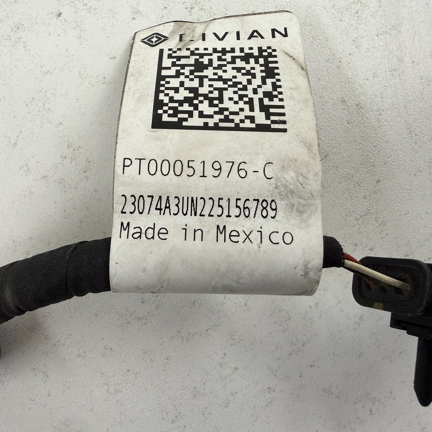 2022-2024 Rivian R1S R1T Right Front Suspension Ride Height Level Sensor OEM