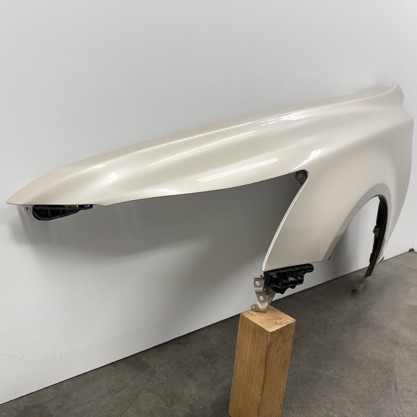 2013-2017 Lexus LS460 Driver Left Front Fender Panel Satin Cashmere OEM