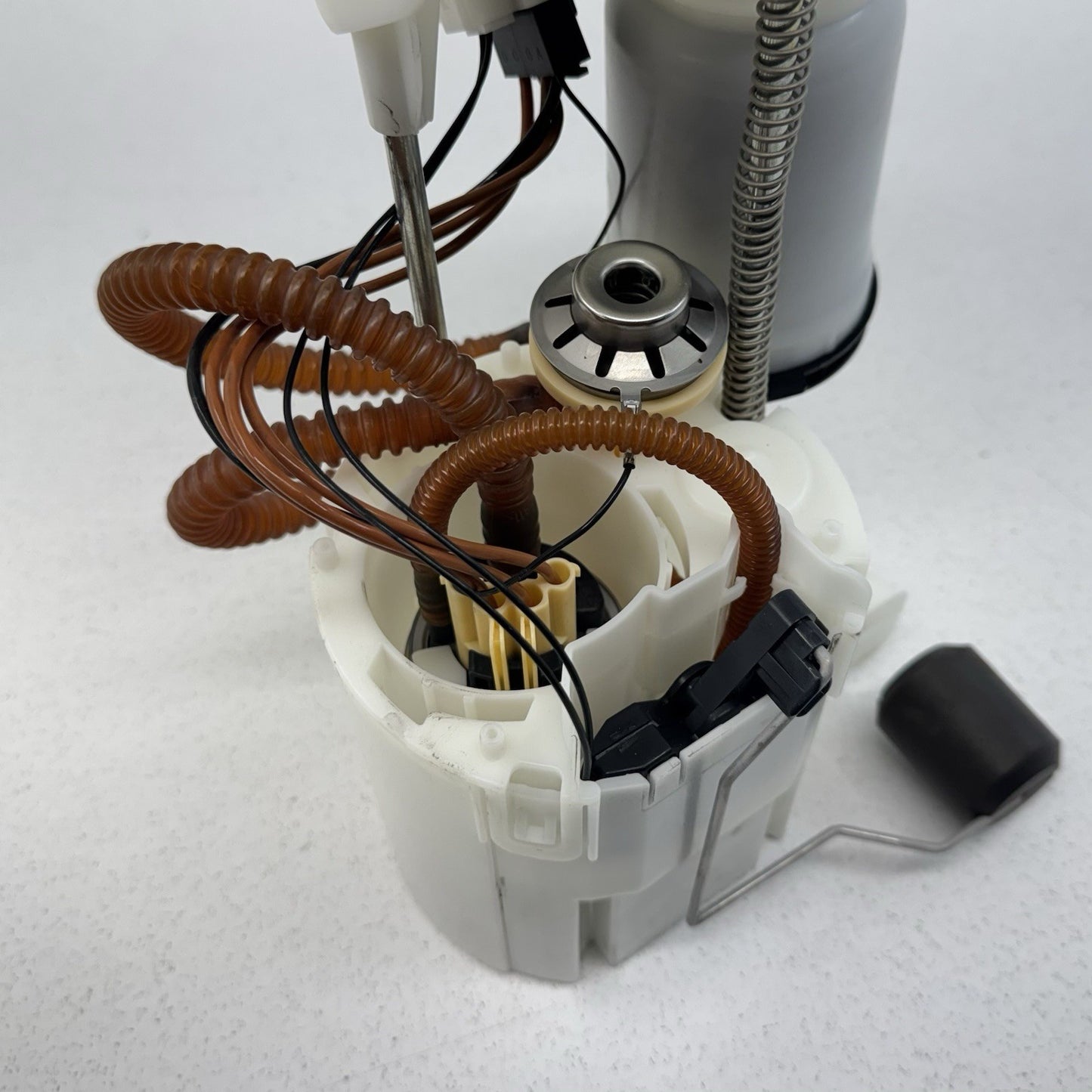 BMW F80 F82 F87 M2 M3 M4 S55 Gas Tank Fuel Pump Sending Unit 2284693 OEM
