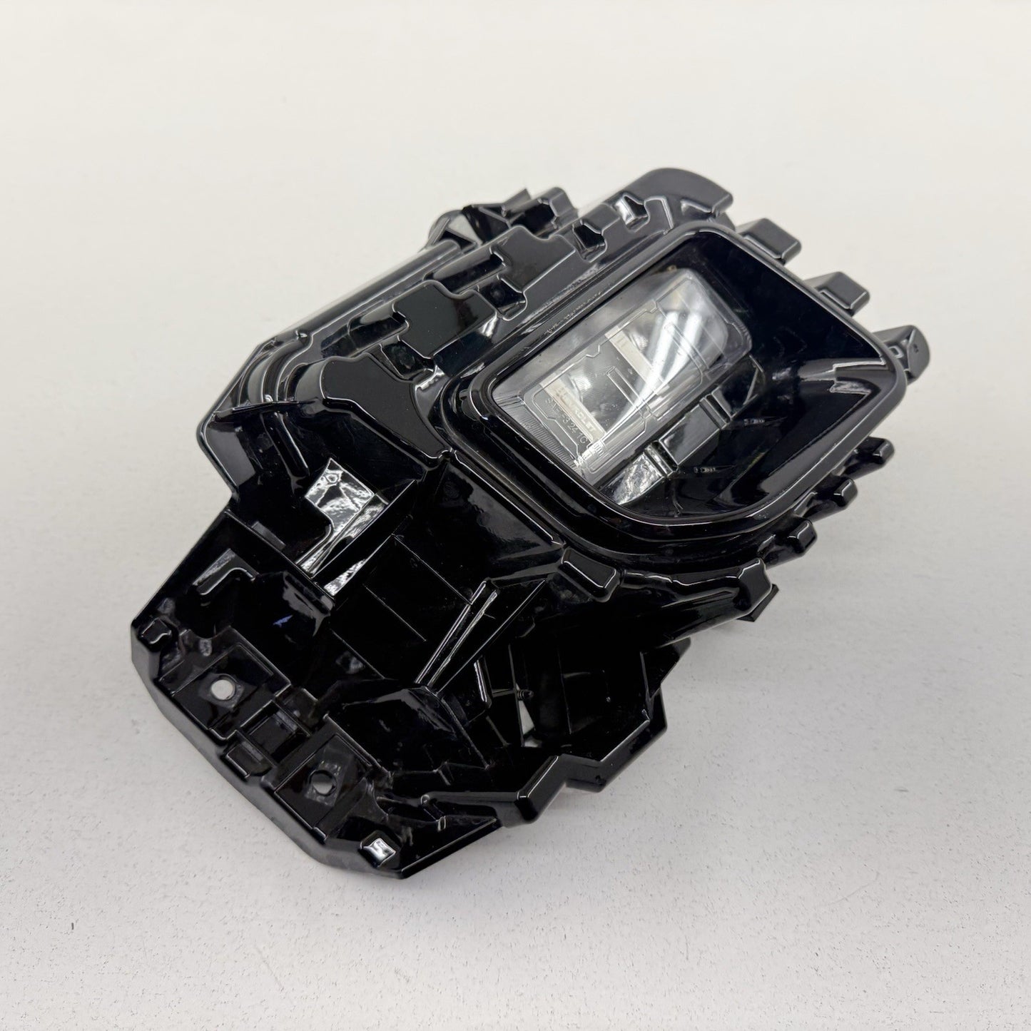 24-25 Silverado 2500 3500 Right Front Fog Light Lamp With Surround Trim OEM