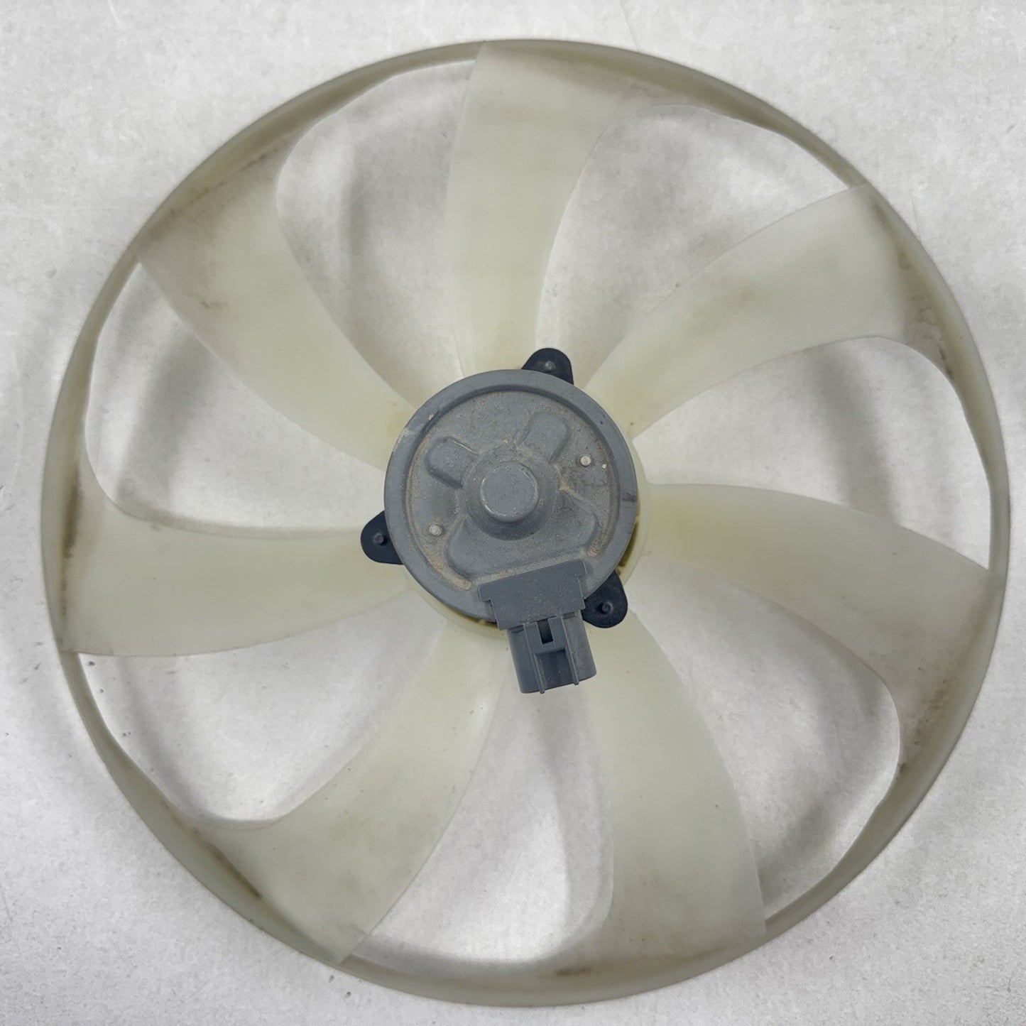 12-17 Toyota Camry Radiator Cooling Fan Motor With Fan Blade Pair OEM