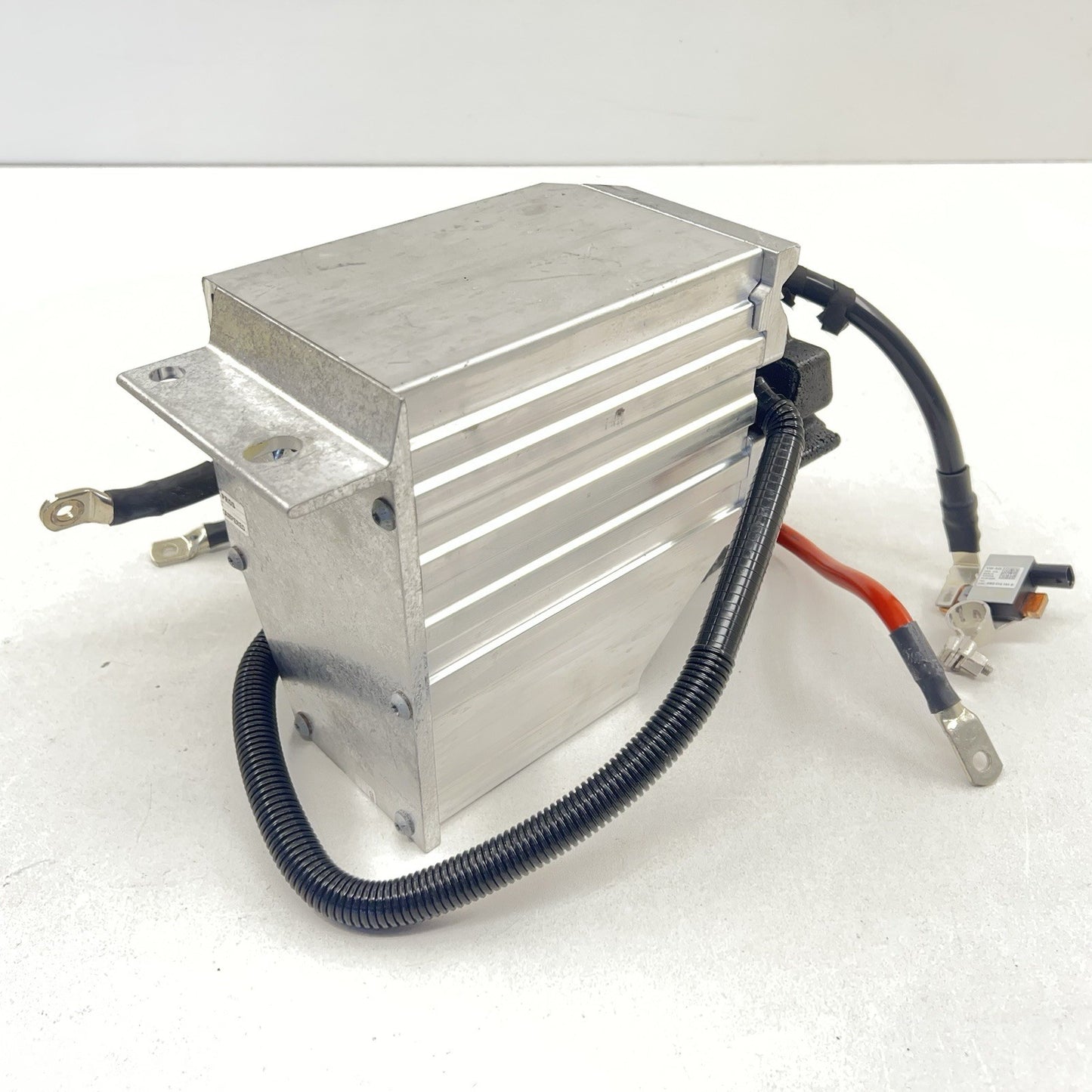 21-24 AUDI A4 AUXILIARY ELECTRICAL BATTERY ASSEMBLY WITH CABLES OEM