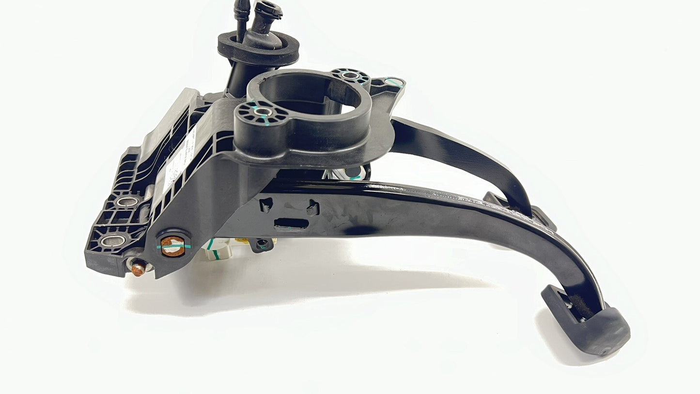 22-24 CADILLAC CT4 V BLACKWING MANUAL TRANS CLUTCH BRAKE PEDAL ASSEMBLY OEM